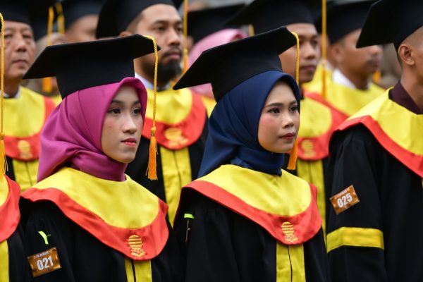 Langkah Baru Dimulai: 1.721 Lulusan UT Samarinda Siap Membangun Bangsa