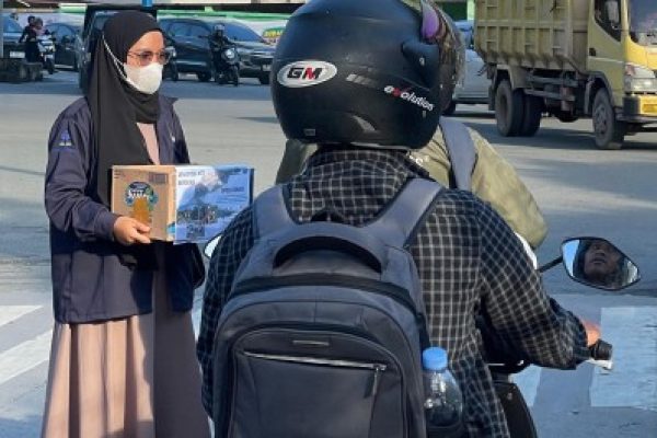 Solidaritas Mahasiswa UT Samarinda Galang Dana untuk Korban Bencana Gunung Lewotobi